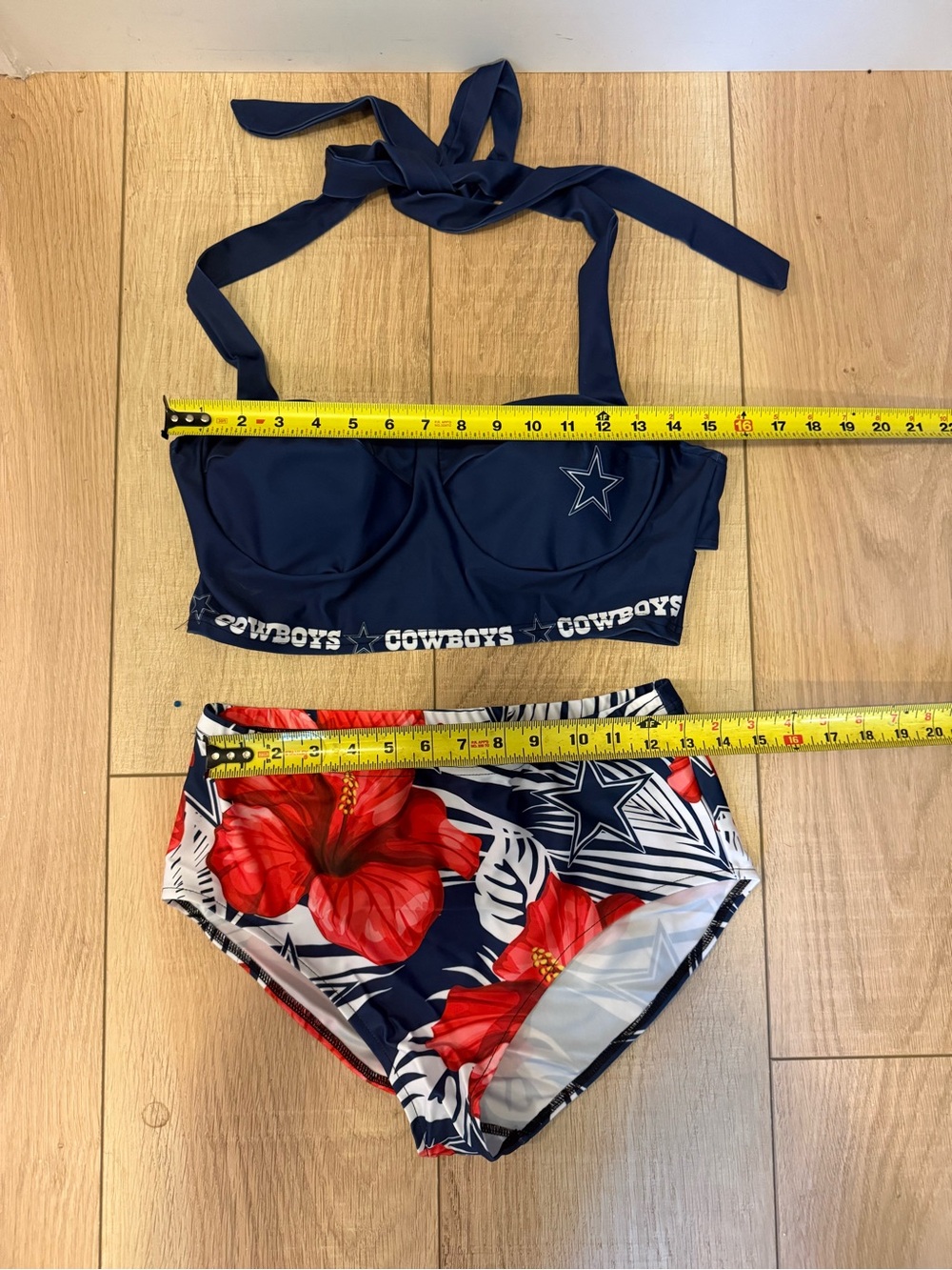 🏈⭐ Dallas Cowboys 2-Piece Swimsuit – Size Large – NEW WITHOUT TAGS - Picture 8 of 10